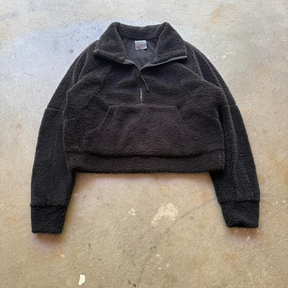 Lululemon Black Cropped Scuba Sherpa